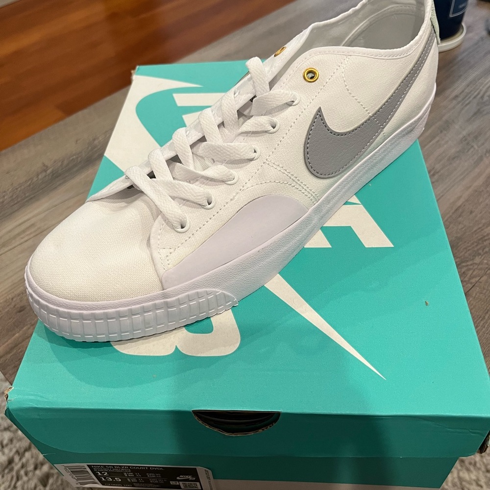 NIKE SB BLZR COURT DVDL